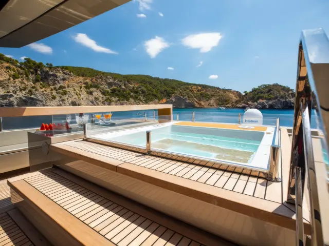 charter-maverick_0017