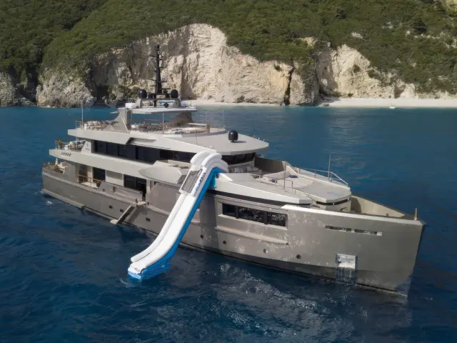 charter-maverick_0018