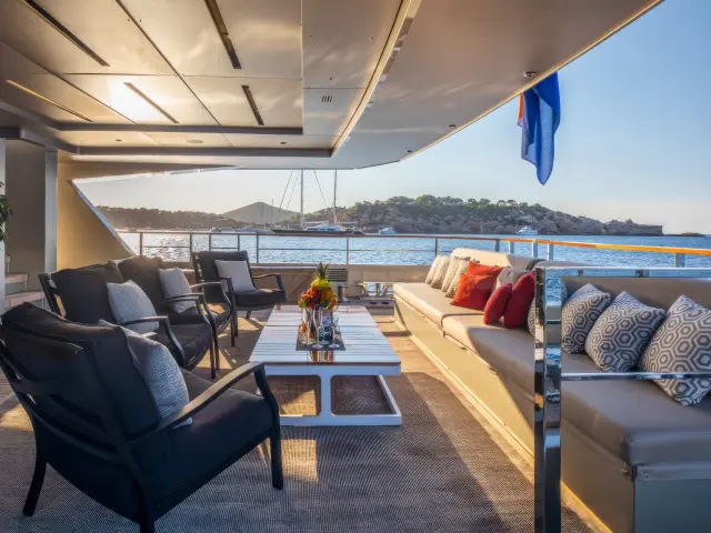 charter-maverick_0020