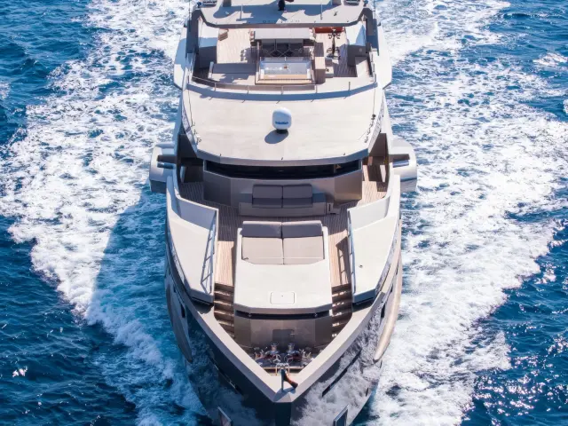 charter-maverick_0030